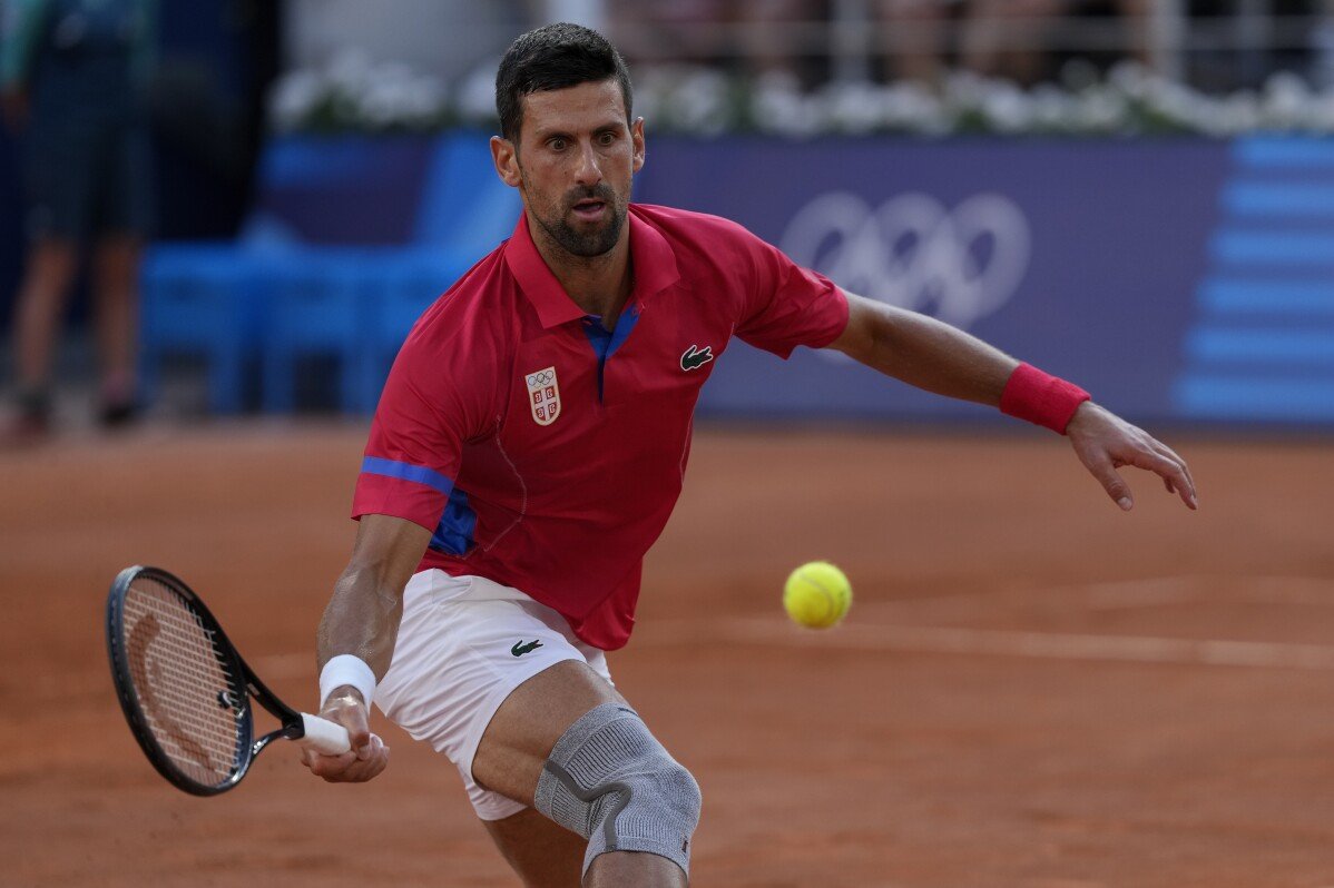 Novak Djokovic se enfrenta a Carlos Alcaraz por la medalla de oro olímpica masculina de 2024 después de vencer a Lorenzo Musetti